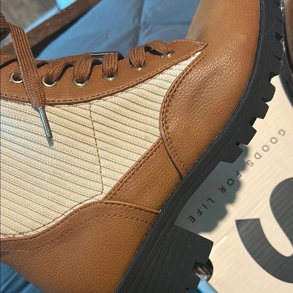 SO Tan and Cream Lace Up Boots with Chunky Sole - Picture 9 of 9